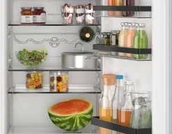 Serie 6 Inbouw koelkast met vriesvak 122.1 x 55.8 cm Vlakscharnier met SoftClose