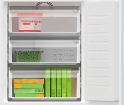Serie 4 Inbouw koel-vriescombinatie 177.2 x 54.1 cm Vlakscharnier