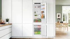 Serie 2 Inbouw koel-vriescombinatie 193.5 x 54.1 cm Sleepdeur