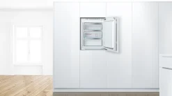 Serie 4 Inbouw vriezer 71.2 x 55.8 cm Vlakscharnier
