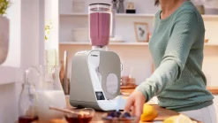 Serie 4 Keukenmachine met weegschaal en timer MUM 5 1000 W Wit, Champagne