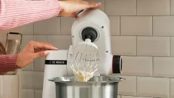 Serie 2 Keukenmachine MUM 700 W Wit, Wit