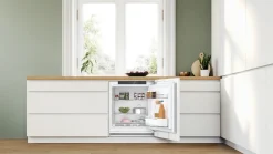Serie 4 Onderbouw koelkast 82 x 59.8 cm Vlakscharnier