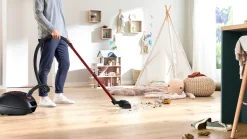 Serie 4 Stofzuiger met zak ProPower Zwart
