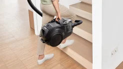 Serie 4 Stofzuiger zonder zak Zwart